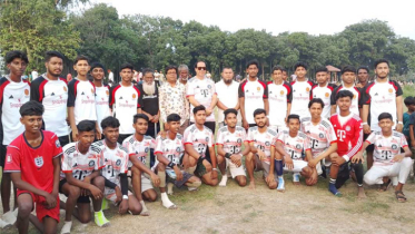 মাহমুদনগর প্রিমিয়ার ফুটবল লীগে মন্টি স্মৃতি সংসদ চ্যাম্পিয়ন