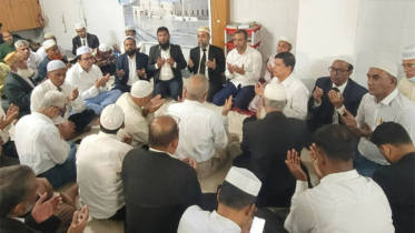 এডভোকেট সাখাওয়াতের সুস্থতা কামনায় আইনজীবী সমিতির দোয়া