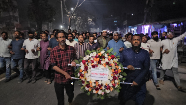 একুশের প্রথম প্রহরে ভাষা শহীদদের মহানগর স্বেচ্ছাসেবক দলের শ্রদ্ধা