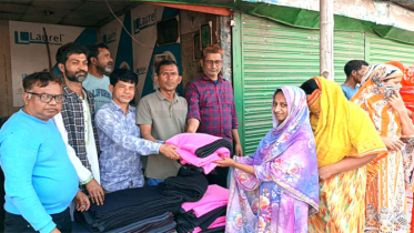 বিশ্ব আশেকে হযরত ওয়ায়েছ করনী (রাঃ) ফাউন্ডেশনের কম্বল বিতরণ