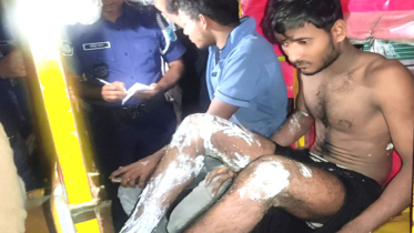 ফতুল্লায় ডাইং কারখানায় বয়লার বিস্ফোরণ : ২ শ্রমিক দগ্ধ