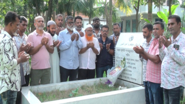 শহীদ স্বজনের কবর জিয়ারত করলেন খোরশেদ ও যুবদল নেতৃবৃন্দ