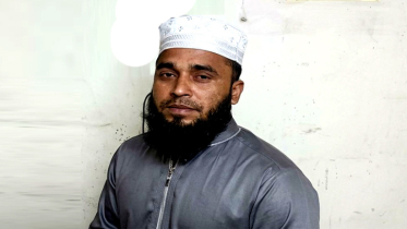 রূপগঞ্জে শিশু ছাত্রীকে ধর্ষণ চেষ্টার অভিযোগে শিক্ষক গ্রেপ্তার