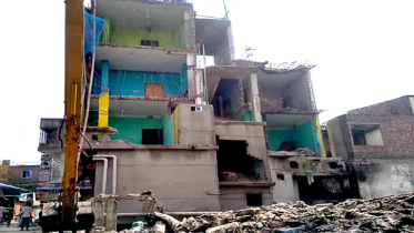 কল্যাণী খালের ভেতর গড়ে তোলা ৫তলা ভবনের বর্ধিতাংশসহ ৫টি স্থাপনা উচ্ছেদ