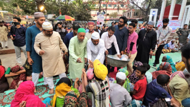 সুবিধাবঞ্চিত শিশু ও মানুষের সাথে মোস্তাফিজুর রহমান ফাউন্ডেশনের ইফতার