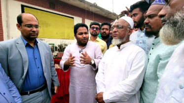 রাজনৈতিক ছত্রছায়ায় অবৈধভাবে ধলেশ্বরী নদী থেকে মাটি তোলা হচ্ছে