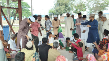 নারায়ণগঞ্জে জামায়াতে ইসলামীর উদ্যোগে পথশিশুদের মাঝে খাবার বিতরণ