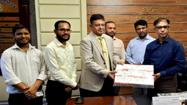 না’গঞ্জ জেলা পরিষদের মানবিক উদ্যোগ, ভ্যাকসিন পেল জেনারেল হাসপাতাল