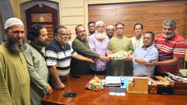 মামুন মাহমুদকে পল্লী চিকিৎসা সমিতি নারায়ণগঞ্জ জেলা শাখার শুভেচ্ছা