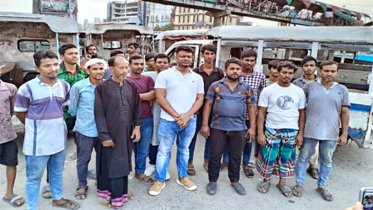 সিদ্ধিরগঞ্জে এমপি পুত্র সজিবের হস্তক্ষেপে চাঁদাবাজ মুক্ত হলো লেগুনা পরিবহন