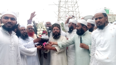 ফতুল্লায় আন্দোলনের মুখে মাদ্রাসার পূর্বের প্রিন্সিপাল পুনর্বহাল