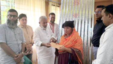 প্রতিশ্রুতি রাখলেন, মানবিক সহায়তা নিয়ে নিহত মুমিনের পরিবারের পাশে এমপি মান্নান
