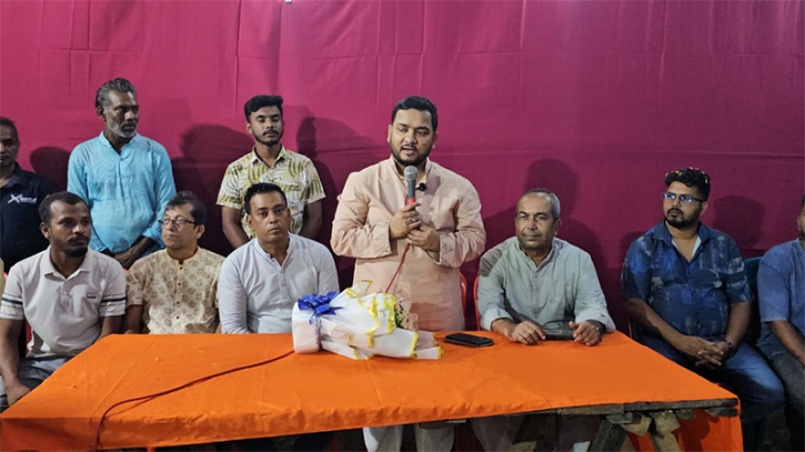 নির্বিঘ্নে দুর্গাপূজা উদযাপনে পাশে থাকার আশ্বাস রাকিবের