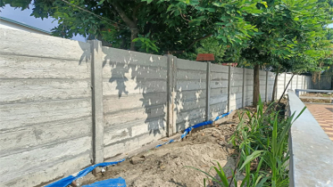 শীতলক্ষ্যার জায়গা দখল করে দেয়াল নির্মাণ বন্ধ করল বিআইডব্লিউটিএ