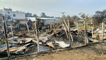 নারায়ণগঞ্জ বন্দরে তুলার গোডাউনে অগ্নিকান্ডে অর্ধকোটি টাকা ক্ষতিসাধন