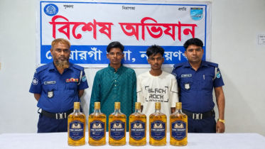 সোনারগাঁয়ে ৬ বোতল কেরু মদসহ দুই মাদক কারবারি গ্রেপ্তার