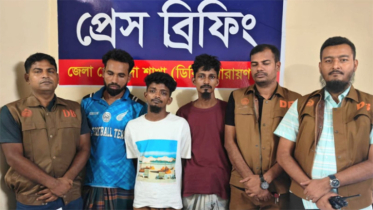 ফতুল্লায় ৪ কেজি গাঁজাসহ কোবরা বাহিনীর ৩ সদস্য গ্রেপ্তার