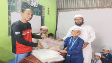বন্দরে মদনগঞ্জ দারুস সালাম মডেল মাদরাসার  ফলাফল ঘোষনা ও কৃতি শিক্ষার্থীদের  পুরস্কার বিতরণী 