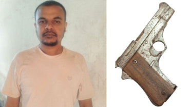 আড়াইহাজারে ছাত্রলীগ সভাপতির দেয়া তথ্যে বিদেশি পিস্তল উদ্ধার