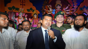 “৪২ বছরে প্রথম, সাগরপাড়ের জেলেপল্লির পূজায় ডিসি” আনন্দে ভাসলো বাংলাবাজার