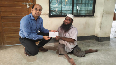 শারীরিক প্রতিবন্ধী আল আমিনের পাশে দাঁড়ালেন সদর উপজেলা প্রশাসন