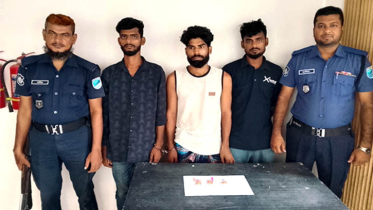 ফতুল্লায় ১৫৬ পিস ইয়াবাসহ ৩ মাদক কারবারি গ্রেপ্তার