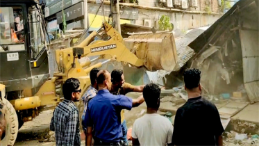 সোনারগাঁয়ে মহাসড়কে ১২ শতাধিক অবৈধ স্থাপনা উচ্ছেদ