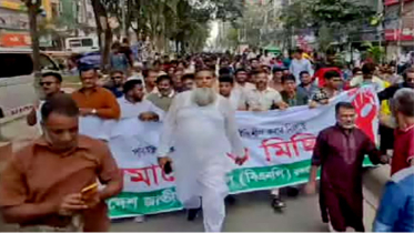 বন্দরে শাহেন শাহ’র শোডাউনে হত্যা মামলার আসামি কাজলসহ বিতর্কিতদের ভিড়