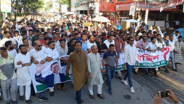 শহরে মহানগর যুবদল, স্বেচ্ছাসেবক দল ও ছাত্রদলের সমাবেশ ও মিছিল