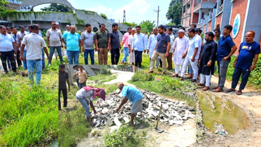 সিদ্ধিরগঞ্জে আদমজী-কবরস্থান সড়ক সংস্কার কাজের উদ্বোধন