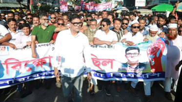 আতঙ্কিত হবেন না, আমরা রাজপথে আছি : রাজিব