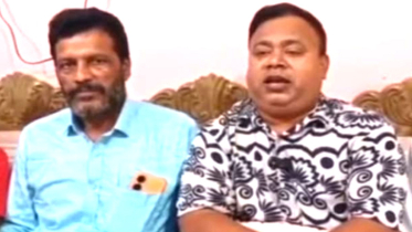 সোনাগাঁয়ে বিএনপি নেতাকে পাশে বসিয়ে আ’লীগ নেতার পদত্যাগ