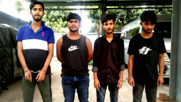 রূপগঞ্জে কিশোর গ্যাং লিডার কুত্তা শ্রাবণ ৩ সহযোগীসহ গ্রেপ্তার : পিস্তল-গুলি উদ্ধার